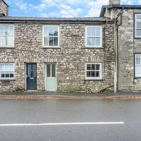 Greyhound Kendal